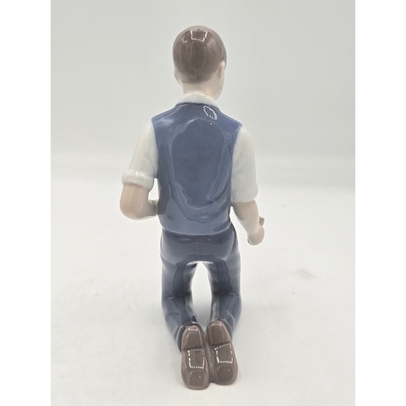 Vintage Bing & Grøndahl Porcelain Figurine: "Boy with Flowers" (Model #2346) - Picture 3 of 6